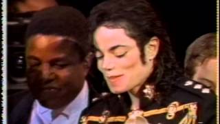 Michael Jackson ampThe Jackson 5 Rock and Roll Hall of Fame 1997 [upl. by Lleze]