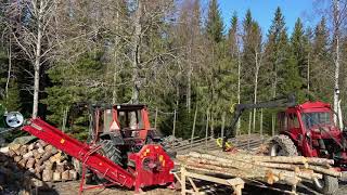 Kapar o klyver ved i storsäck med EstreNokka HM200 vedmaskin Smidigt med hemmagjort stockbord [upl. by Icak]