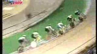 Gary Neiwand keirin crash  world championchips 1997 [upl. by Assyram]