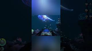 Subnautica Gjost leviathan and warper attack same time femalegamer subnautica [upl. by Adnelg]