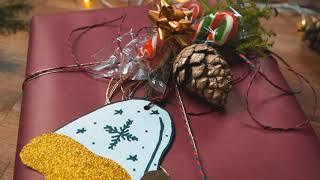 How to Decorate Christmas Presents in Hoagard Style [upl. by Akeit]