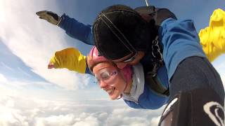 Tandemsprung von Caroline bei skydive nuggets in Leutkirch [upl. by Baumann447]