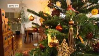 Der perfekt geschmückte Weihnachtsbaum  euromaxx  Auftrag Frohes Fest [upl. by Lustig]