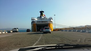 Come imbarcare la macchina sul traghetto al Golfo degli Aranci Victoria CorsicaSardinia Ferries [upl. by Davita]