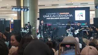 Anji Drive Launching Lagu Baru Kamulah Orangnya Live Trans Icon Mall Surabaya [upl. by Wilkie]