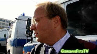 Demo der NPD und der Linken in Hellersdorf 24082013 [upl. by Mather494]