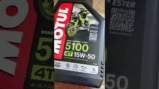 Motul 5100 semisintetico 15w50 y Bujía de Iridio ¿Que aceite y bujía usas tú [upl. by Parfitt918]