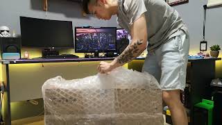 Unboxing MSI Optix G32C4 [upl. by Aillemac]