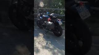 Brutti sporchi e incazzati Ma abbiamo anche dei difetti 🤣 bmwrninetfreetimeroundaroundmoto [upl. by Annibo810]