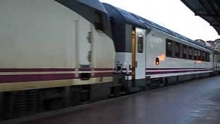 Renfe Trenhotel  Media Distancia  252029  Arco  10000  rama de trenhotel Talgo 4C1 [upl. by Llorrad822]