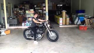 Girl Started SR400 Bobber style ช่างโรจน์  08 [upl. by Aicercul]