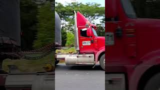 Inter Eagle 9400 tractomulas trailer traileros camiones colombianos [upl. by Latonia]