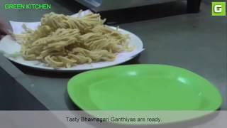 Bhavnagari Gathiya Recipe in Hindi  भावनगरी गांठिया सरल रेसिपी  Recipe with English Sub Titles [upl. by Norvol52]