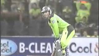 Abdul Razzaq 109 vs south africa match winning century highlights [upl. by Bohs470]