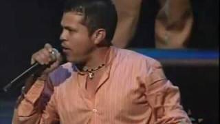 Que Me Vas A Dar  La Arrolladora Banda El Limón Sold Out Desde Los Angeles [upl. by Amend]