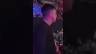 Un couple pendant un concert de Dadju amp Tayc… [upl. by Martreb]