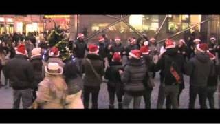 Social Flash Mob Torino  quotBuon Natale Renkenquot [upl. by Wainwright]