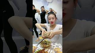 A fun diet with grain bread the original from Chinese coaches dance diet funny [upl. by Eilema]