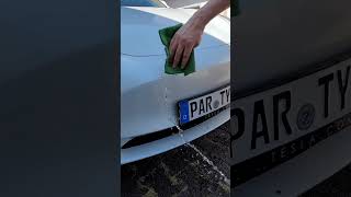 Der Tesla ist dreckig Es wird Zeit für eine Wäsche des Model 3 Tesla clean  Front Detailing [upl. by Janeen]