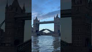 Londonamptower bridge closing view [upl. by Irim]