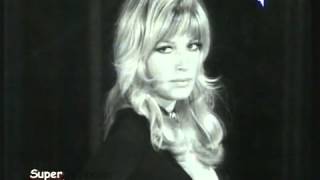 Monica Vitti  La Canzone dei Crauti Bruno Lauzi [upl. by Dolly]