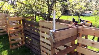 HelpfulHen Pallet Pig Pen [upl. by Stafani]