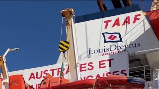 Fenêtre sur lOutremer  La Réunion  mission scientifique pour de jeunes ultramarins [upl. by Atinrahc]