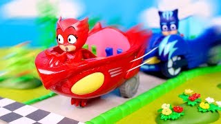 Los PJ Masks hacen una carrera de coches ⚡🏁 Heroes en Pijama [upl. by Bakeman]