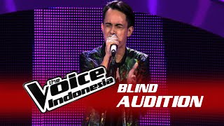 Husein Taufik quotHoly Grailquot  The Blind Audition  The Voice Indonesia 2016 [upl. by Dorian298]