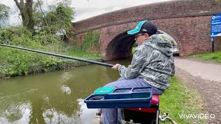 Fishing at Foxton locks in England for big perch [upl. by Sheedy]