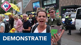 Onaangekondigde protesten op meerdere plekken in Den Haag  OMROEP WEST [upl. by Ynaffit]