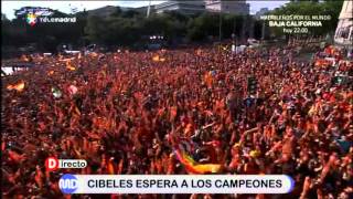 Toda Cibeles canta el ¡A por ellos en la celebración de la Eurocopa 2012 [upl. by Nnyleahs]