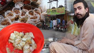 Zeshan Dahi Bhalla  Peshawar Food street  Pakistani Tasty Dahi Bhalla  Peshawari Dahi Bhalla [upl. by Eulalia]