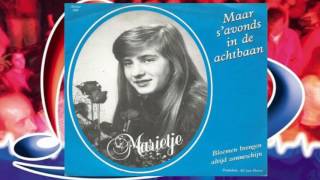 Marietje Verhoeven ♪ s Avonds in de Achtbaan ♫ [upl. by Ecnarret467]