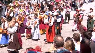 Viel Feind viel Ehr Kaiser Herzöge und Landsknechte ziehen durch die Mindelheimer Altstadt [upl. by Bailey]