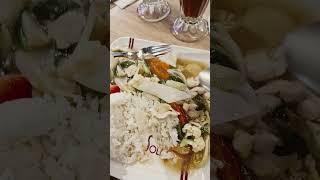 Solaria reviews nasi capcay [upl. by Salvidor965]