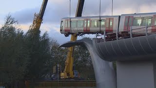 Stand van zaken bij het wegtakelen van de metro in Spijkenisse [upl. by Atinar]