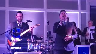 Moshe Tischler Heavenly voice  Aderaba amp Sibat Hasibot by Ishay Ribo ישי ריבו Wedding Dinner music [upl. by Eninaj]