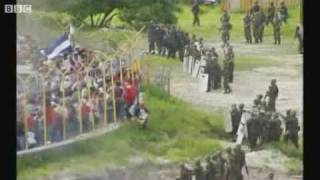 Momento de masacre Toncontín Presidente Manuel Zelaya Mel Coup in Honduras [upl. by Chane]