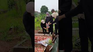 MAYANG CHIKA DODDY SUDRAJAT TABUR BUNGA MAKAM VANESSA ANGEL BIBI [upl. by Tarrah]