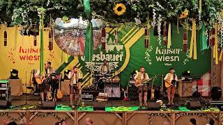 Innkreis Buam  Living next Door to Alice Coverversion von Smokie live Wiener Kaiser Wiesn 2023 [upl. by Hceicjow]