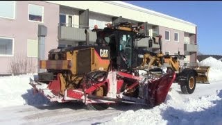 Cat 140M  Mählers SVH4 Sideplough  Snow clearing [upl. by Atinet205]