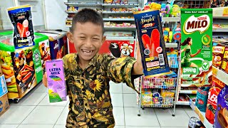 MAKAN  MAKAN DI INDOMARET SOSIS KANZLER SUPER HOTSOSIS KANZLER KEJU DAN SUSU MILOSUSU RASA TARO [upl. by Enrobyalc]