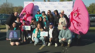 Hundreds gather at Cantigny Park to raise awareness of lung disease [upl. by Adai]