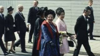 Koningin Juliana ontvangt eredoctoraat Universiteit Groningen 1964 [upl. by Quartana]