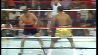 Boxing  1981  10 Rnd Heavywwightt Bout  Gerrie Coetzee VS Renaldo Snipes imasportsphile com [upl. by Sanalda]