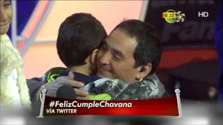 Ernesto Chavana recibe una sorpresa en Premios Fama [upl. by Ahsac417]