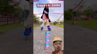 Sepatu roda shortvideo reaction lucu funny [upl. by Sakmar]