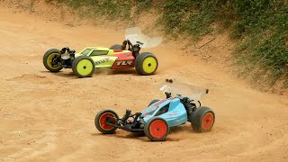 Battle Of 2WD Vs 4WD Tamiya TRF201 2010 Vs TLR 22x4 [upl. by Sheela]