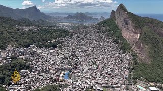 Stanovništvo brazilskih favela traži bolje životne uvjete [upl. by Neeroc]